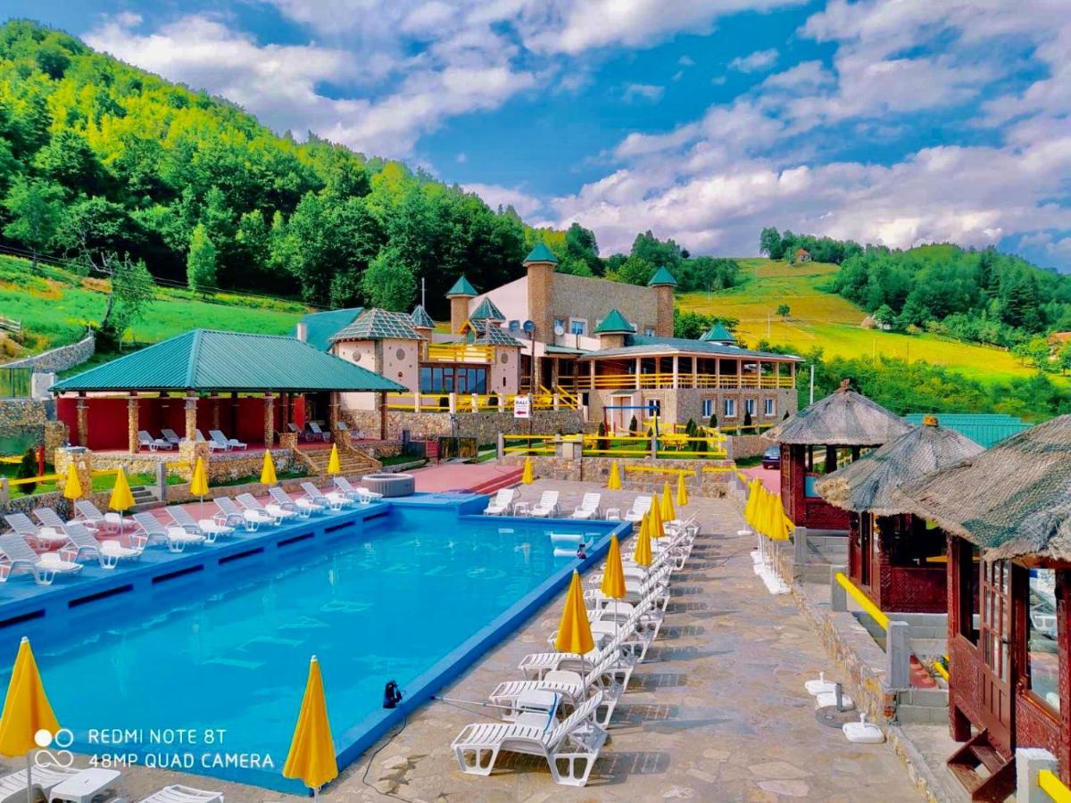Bali Mountain Resort Montenegro บิเยโลโปลเย ภายนอก รูปภาพ