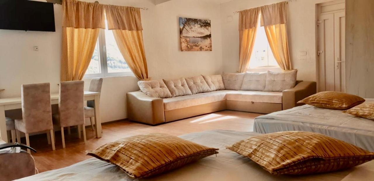 Bali Mountain Resort Montenegro บิเยโลโปลเย ภายนอก รูปภาพ
