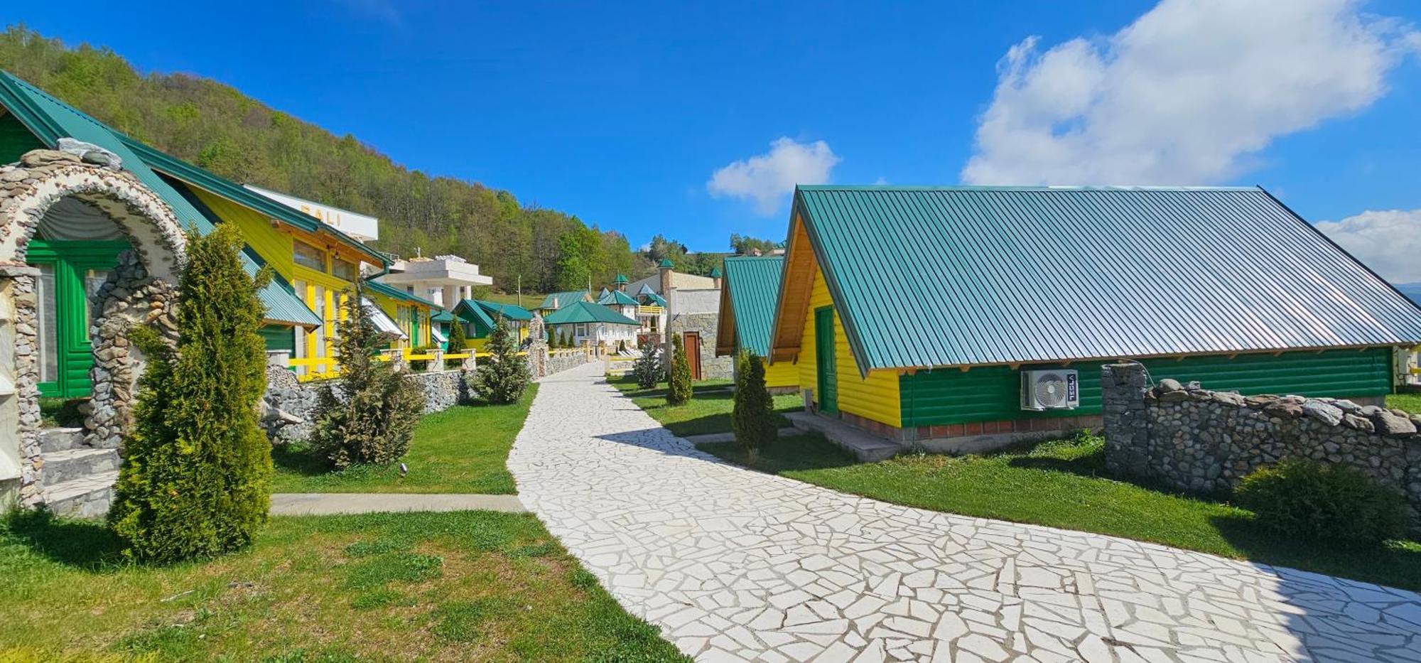 Bali Mountain Resort Montenegro บิเยโลโปลเย ภายนอก รูปภาพ