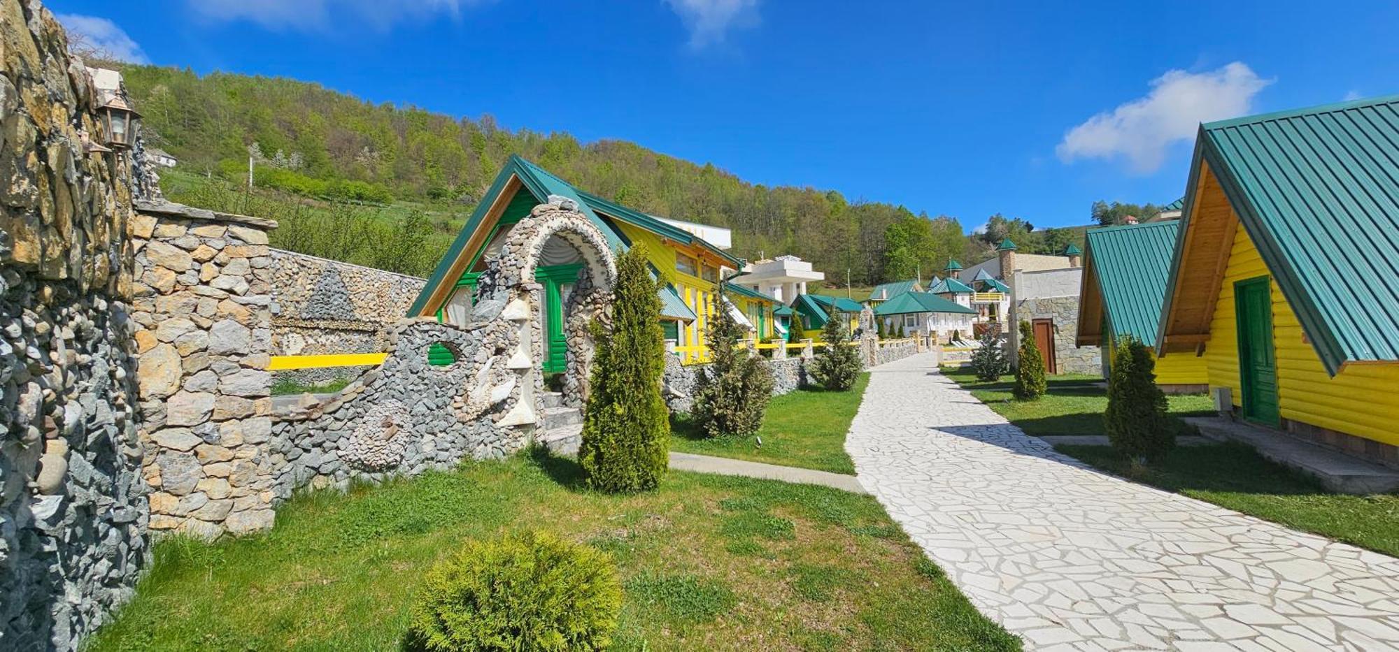 Bali Mountain Resort Montenegro บิเยโลโปลเย ภายนอก รูปภาพ